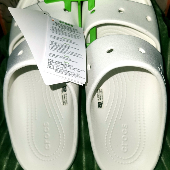 Crocs Unisex White Slide Sandals. Sizes Men's 10 - Women's 12. - Picture 2 of 16